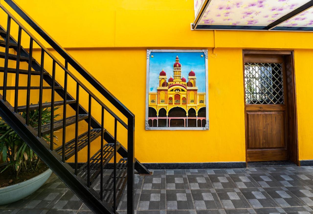 Royal Tusker Luxury Service Apartments Мисор Екстериор снимка